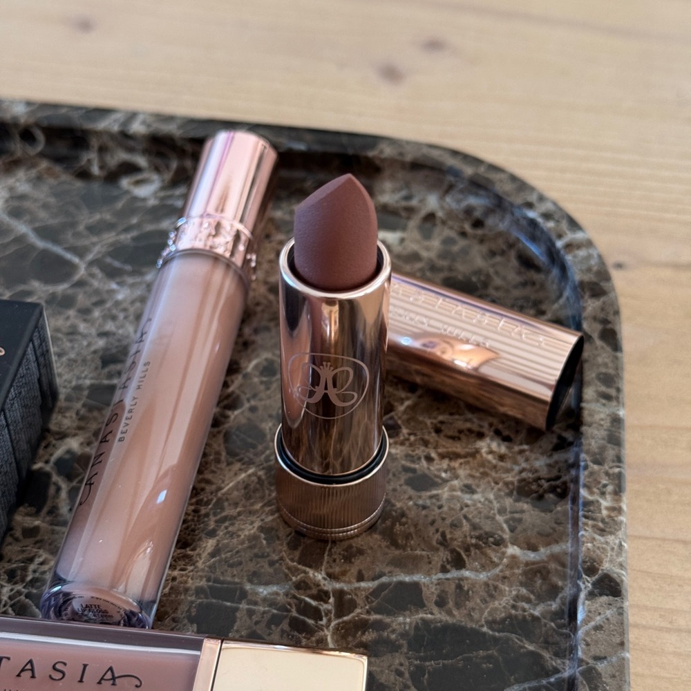 Anastasia Beverly Hills Makeup Bundle- Nude and Brown - Picture 9 of 15